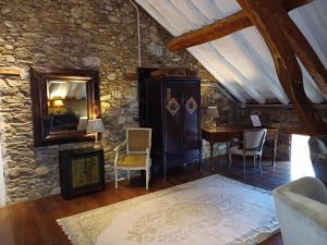 Hotels Le chateau brangoly adults only : photos des chambres