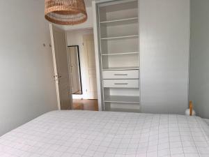 Appartements Proche Paris - Parking gratuit - 6 pers. : photos des chambres