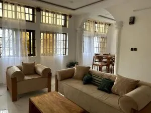 Ilé Àjọkẹ́ - Agblangandan