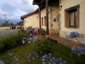 Apartamentos Rurales La Carbayala