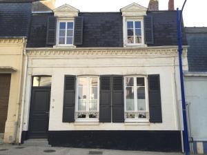 Maison Plage à 50m, Centre Ville avec sa cabine de plage - 4hvězdičkové hotely ve městě Le Crotoy