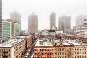 UES 2br w wd gym doorman nr Carl Schurz Park NYC-1041