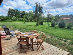 Maisons de vacances Le four du Varat : photos des chambres