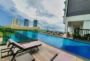 Southkey Midvalley A2301 Mahjong Bathtub High Floor JB