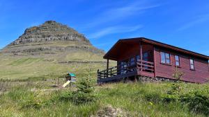 Hálsabol Sumarhús- with hot tube