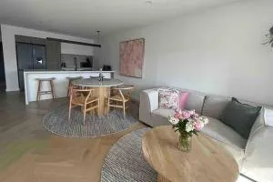 City pad with off street parking - Risdon