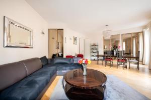 Luxury style appartement, Arc de Triomphe - Champs Elysées