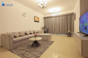Stylish 2BR Suite Near MOE