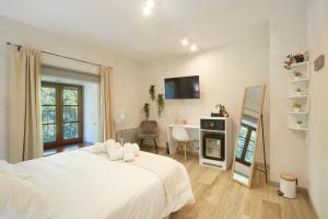 Hotels Domaine de Bersaillin : photos des chambres