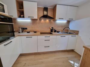 BRUNO Apartment with 4 bedrooms near beach