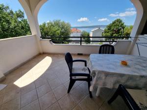 BRUNO Apartment with 4 bedrooms near beach