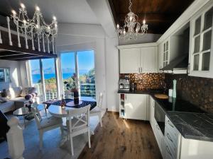 PIOTROWSKI APARTMENTS