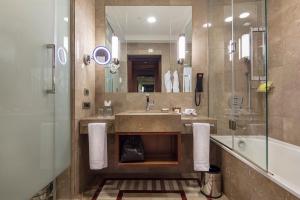 Classic Twin Room room in Sheraton Bursa Hotel