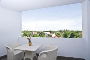 Goldberry Suites & Hotel Mactan