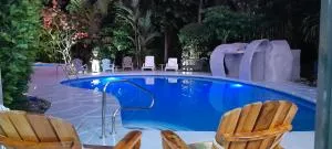 Hotel El Colibri Rojo - Cabinas - Le Colibri Rouge - Cahuita