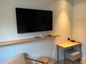 fink Restaurant & Suites