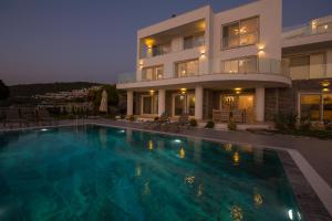 Bodrumda Denize Sıfır Muhteşem Villa Boss 2