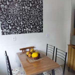 2 suítes c Ar, Piscina, Churrasqueira, 400mt Mar