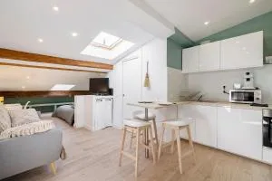 Charmant studio plein centre des couverts, calme et climatisé - Camon