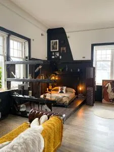 Spacious & Light Studio Loft - Clackmannan