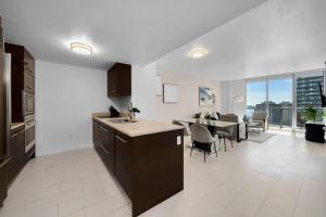 ICON W BRICKELL BY IMD MIAMI Splendid Ocean View 2BR 1BA