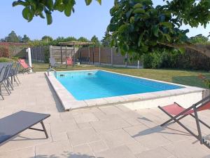 Maisons de vacances Les Bruyeres : Maison au calme avec piscine : photos des chambres