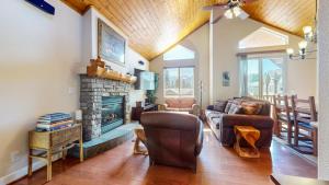 Mammoth Gateway Village #7 condo