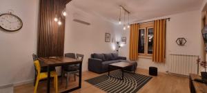 New luxury suite near St Sava Temple with garage