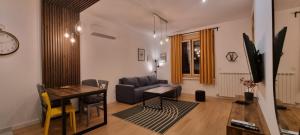 New luxury suite near St Sava Temple with garage