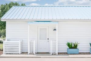 Camp Margaritaville Breaux Bridge