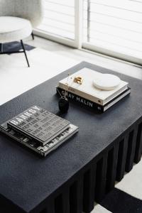 Fifty Shapes of Modern - Skyline Loft - Zuni Lofts