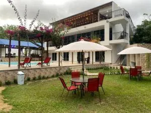 AKUAIPPA HOSTAL RESTAURANT - Jordán