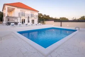 Kuća za odmor Kamenjani-Škabrnja - Nadin