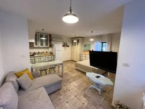 Lola House - Giv'at Avni