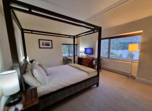 The Four Seasons Hotel