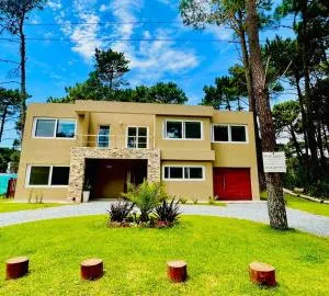 Casa a estrenar Pinamar Norte 12 personas - Costa Esmeralda