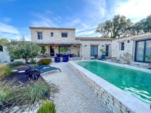 Villas Mas de charme a 8kms d-Uzes : Villa avec Piscine Privée