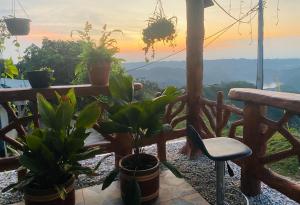 RIO CLARO ANT, Acogedora CASA con hermosa vista