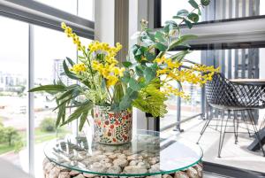 Top of Town Resort-style Stay in Heart of Darwin