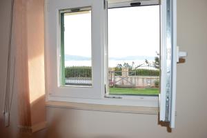 Apartments by the sea Sukosan, Zadar - 21790