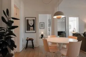 Poppy's Pad - A Designer Mid century Manly Getaway - Queenscliff