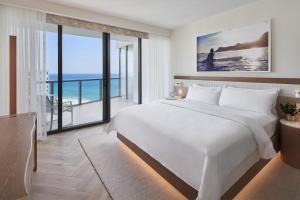 Ocean View 2 Bdr Suite, 2 Bedroom Suite, Bedroom1: 1 King, Bedroom2: 1 Queen, Ocean View room in W South Beach