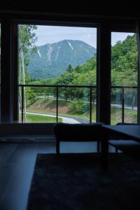CONTRAIL -Ezo Fuji foothills-