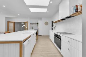 The Family Beachside Escape by ReadyStay - HOUSE