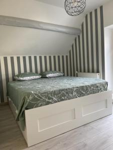 MAISON VENEUX LES SABLONS-FONTAINEBLEAU-MORET SUR LOING