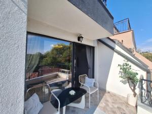 Cloud 6 -Top Center,360° view,Free private parking