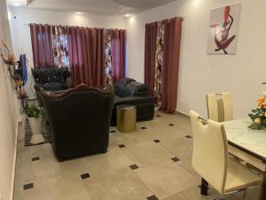 KM COZY TWO ROOM APPRT