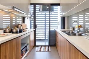 Eco Green SaiGon Apt - Amazing view - Free Pool & Gym