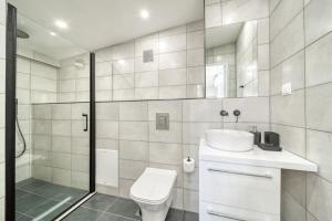 Chic rooftop studio w terrace - Near Acropolis