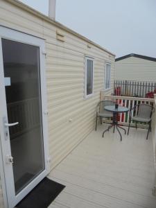 8 Berth blow heated on Sealands New Horizon